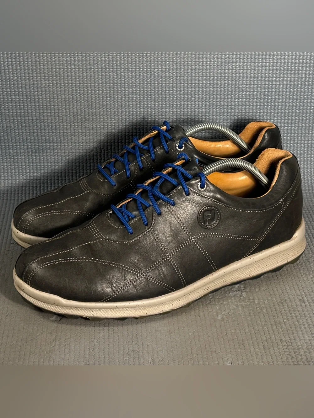 FootJoy Versaluxe Men’s Black Leather Soft Spike less Golf Shoes 57254 Size 11
